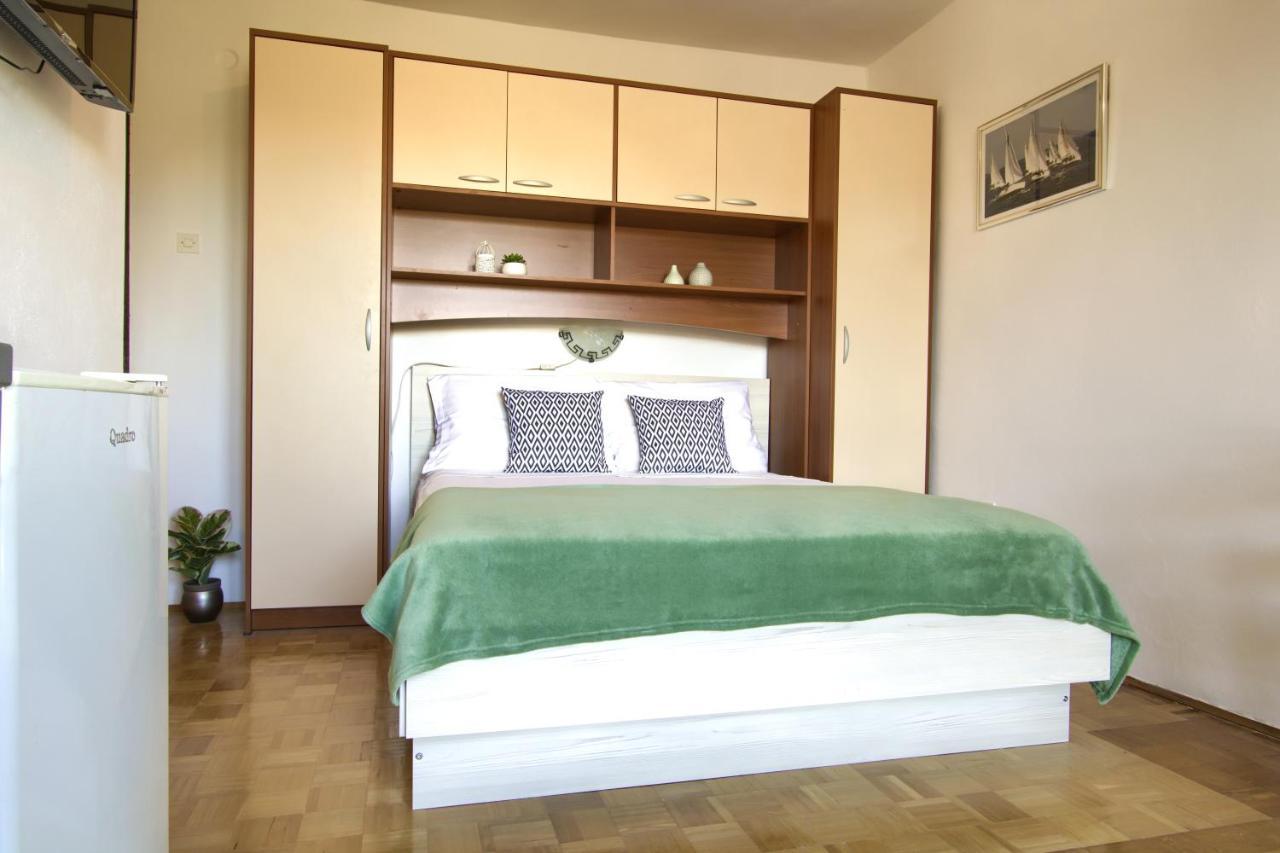 Sandy Apartment