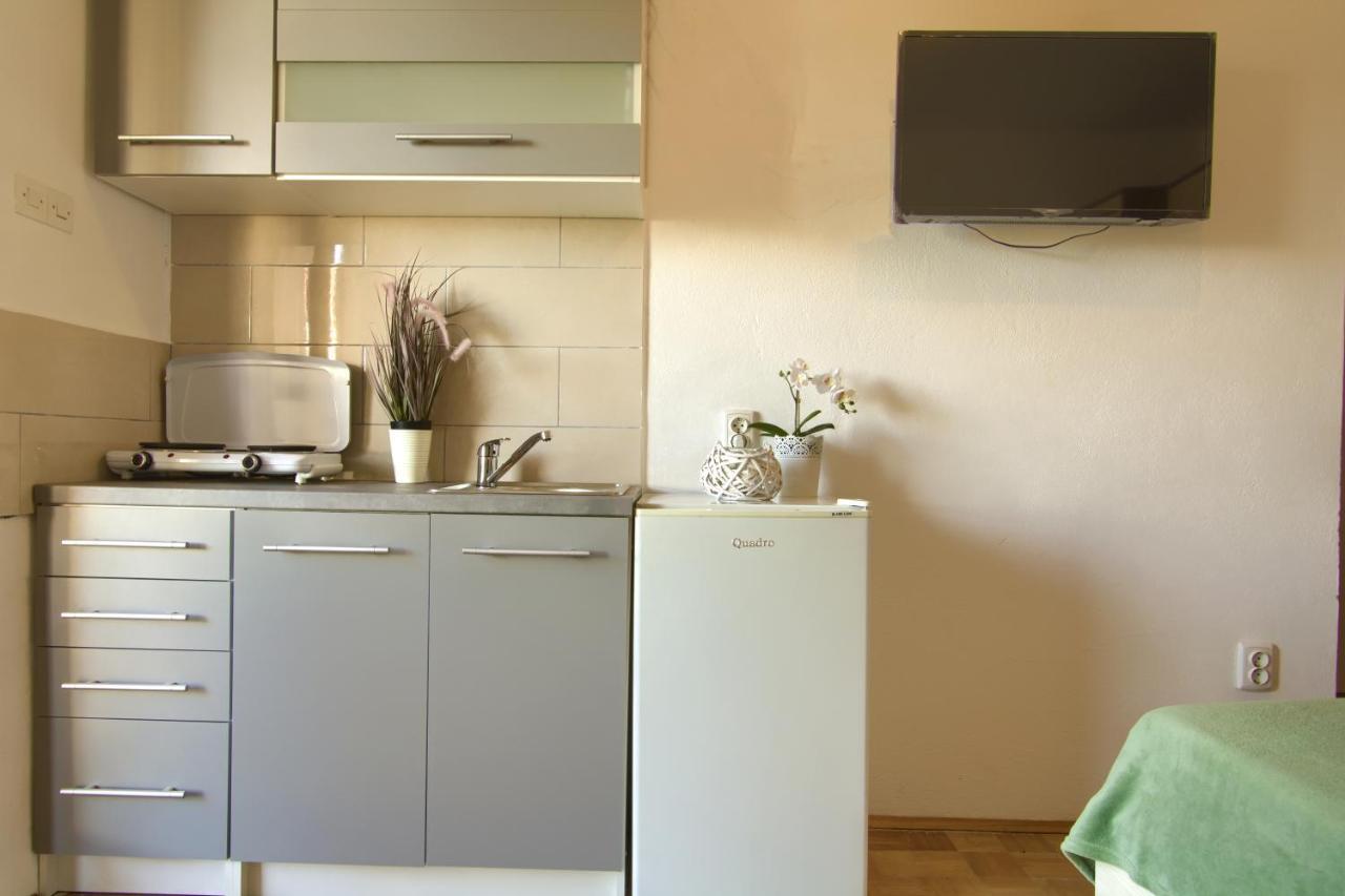 Sandy Apartment Lukoran